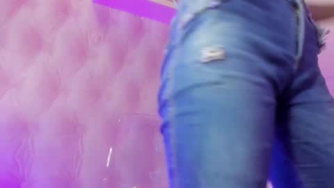  Hillary  online show from 28, 2, 2025