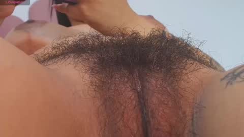 Snapshot of hillary_jones chatting on 28, 9, 2025 sarah online show from 28, 9, 2025