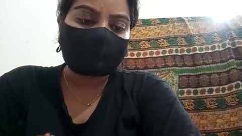 himuhimu22 online show from 26, 10, 2025