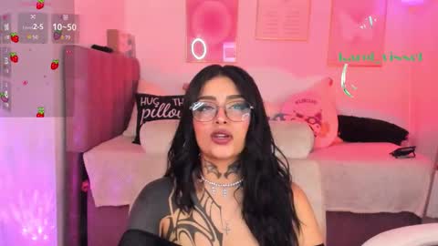  Karol  Independent Model online show from 9, 11, 2025