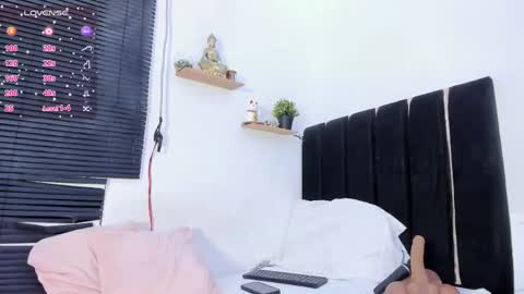 hinatta smiler online show from 8, 5, 2026