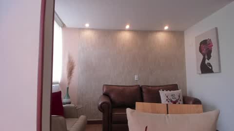 Hinnata online show from 26, 1, 2025