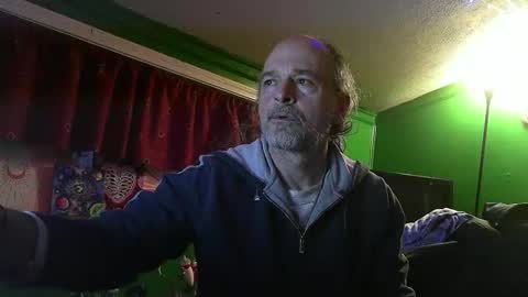 hippiedad333 online show from 18, 2, 2026