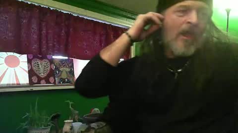 hippiedad333 online show from 28, 3, 2026
