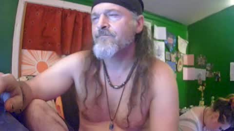 hippiedad333 online show from 10, 7, 2026