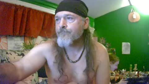 hippiedad333 online show from 17, 7, 2026
