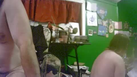 hippiedad333 online show from 9, 8, 2026