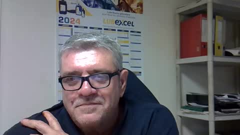 Snapshot of hippopotame17 chatting on 4, 12, 2024 hippo online show from 4, 12, 2024