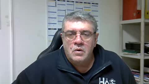 Snapshot of hippopotame17 chatting on 6, 1, 2025 hippo online show from 6, 1, 2025