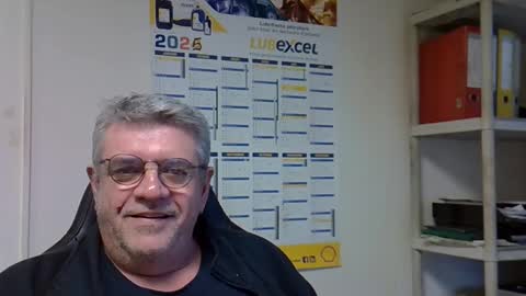 Snapshot of hippopotame17 chatting on 6, 1, 2025 hippo online show from 6, 1, 2025