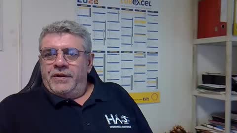 Snapshot of hippopotame17 chatting on 10, 1, 2025 hippo online show from 10, 1, 2025