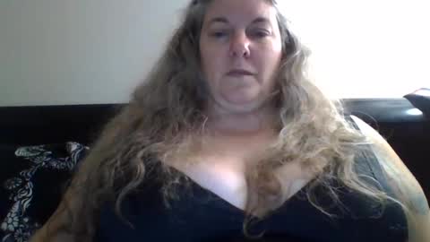 Snapshot of hippysnewhere chatting on 16, 7, 2026 hippysnewhere online show from 16, 7, 2026