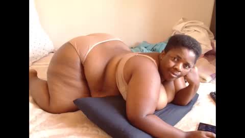 hips2sexy online show from 22, 1, 2025