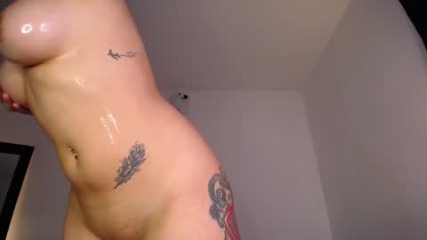 Snapshot of hipshannah chatting on 7, 2, 2025 H A N N A H online show from 7, 2, 2025