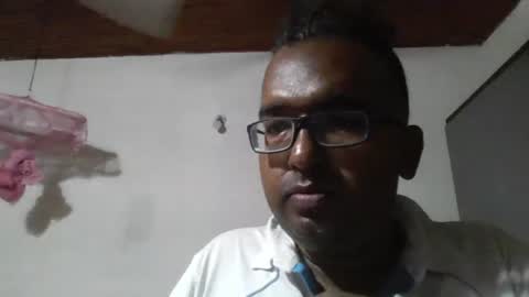 Snapshot of hiranperera32 chatting on 8, 8, 2026 hiranperera32 online show from 8, 8, 2026