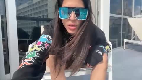 hishersof online show from 15, 12, 2024