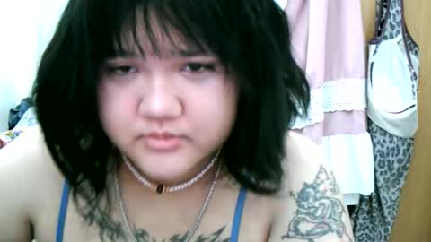 Benee3 online show from 18, 3, 2026