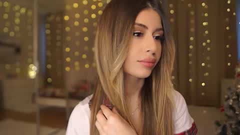 Moni Monica online show from 9, 1, 2026