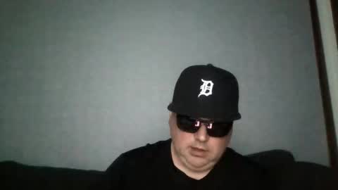 holden_minutz online show from 15, 4, 2026