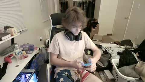 Snapshot of holdmybock chatting on 22, 12, 2024 holdmybock online show from 22, 12, 2024