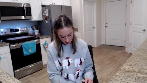 Holi Hurricane online show from 13, 12, 2024