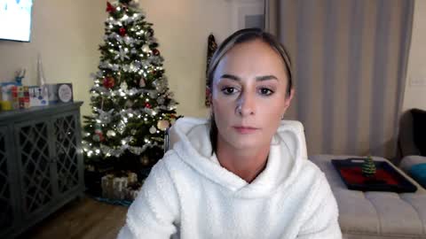 Holi Hurricane online show from 4, 1, 2025