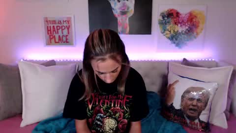 Holi Hurricane online show from 27, 2, 2025