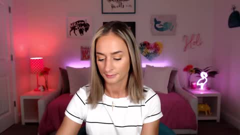 Holi Hurricane online show from 2, 3, 2025