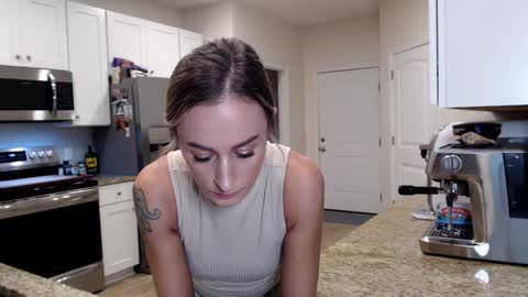 Holi Hurricane online show from 3, 10, 2025