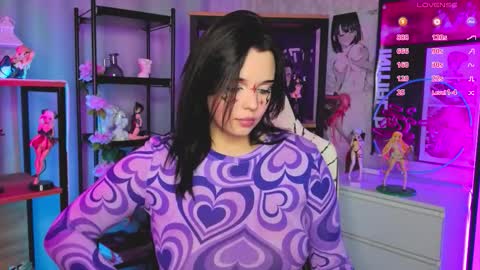 Snapshot of hollisbelch chatting on 19, 10, 2025 Lux online show from 19, 10, 2025
