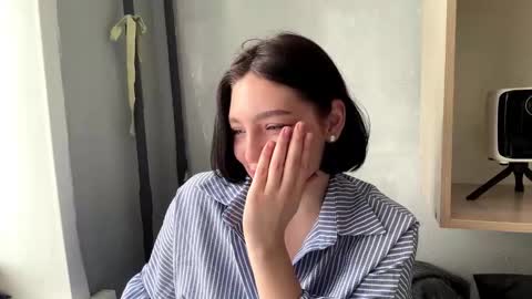 Snapshot of hollisguerrette chatting on 8, 3, 2026 Sofia online show from 8, 3, 2026