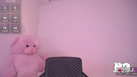 holly_16 online show from 6, 2, 2025