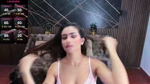 Holly 22 online show from 7, 8, 2026