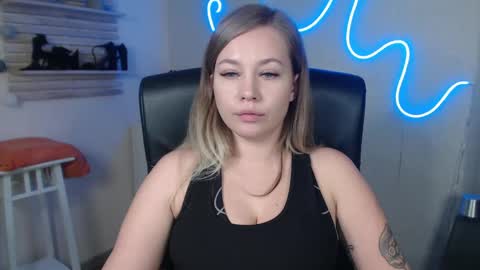 Holly online show from 20, 12, 2024