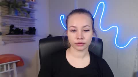 Holly online show from 31, 12, 2024