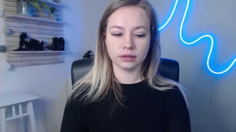 Holly online show from 9, 1, 2025