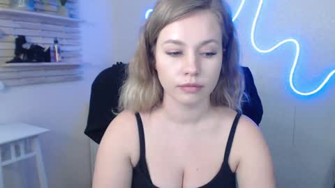 Holly online show from 14, 1, 2025