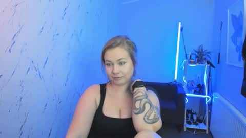 Holly online show from 13, 10, 2025