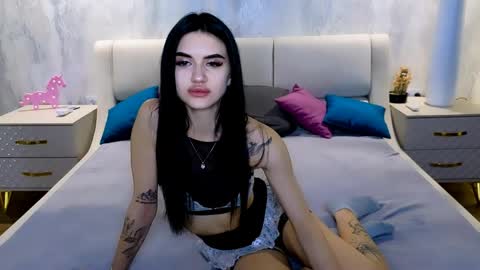 Holly online show from 24, 4, 2026