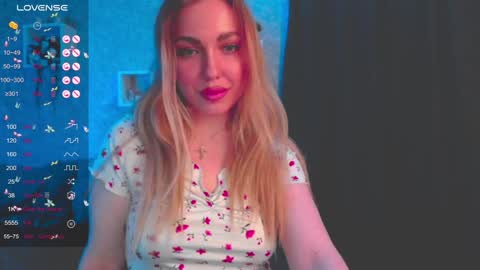 holly_molly8 online show from 21, 1, 2025