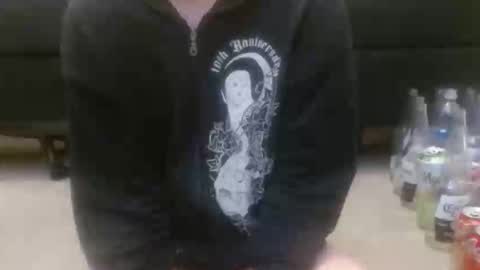 Holly Hawkes online show from 7, 10, 2025