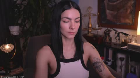Snapshot of hollylinder_ chatting on 31, 5, 2026 Holly Linder online show from 31, 5, 2026
