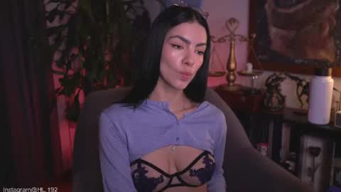 Snapshot of hollylinder_ chatting on 14, 6, 2026 Holly Linder online show from 14, 6, 2026