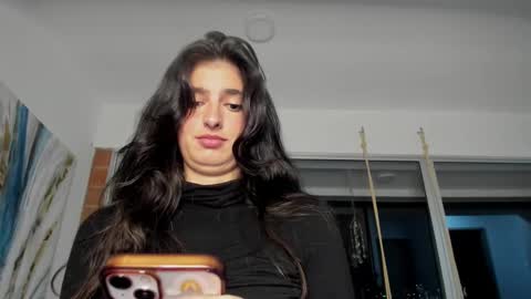 Snapshot of hollyshit_ chatting on 29, 12, 2024 hollyshit_ online show from 29, 12, 2024