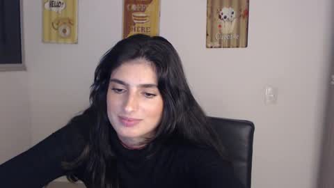 Snapshot of hollyshit_ chatting on 19, 2, 2025 hollyshit_ online show from 19, 2, 2025