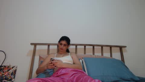 Snapshot of hollyshit_ chatting on 25, 2, 2025 hollyshit_ online show from 25, 2, 2025