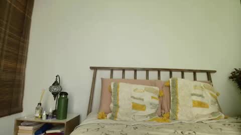 Snapshot of hollyshit_ chatting on 16, 9, 2025 hollyshit_ online show from 16, 9, 2025