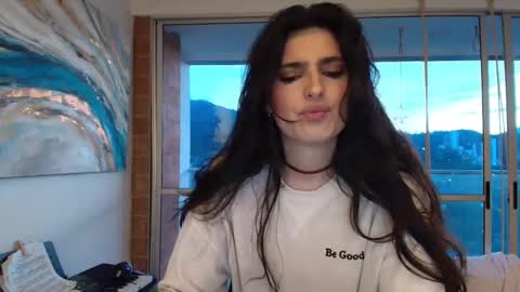 Snapshot of hollyshit_ chatting on 28, 9, 2025 hollyshit_ online show from 28, 9, 2025