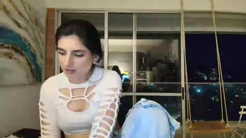 hollyshit_ online show from 6, 3, 2026