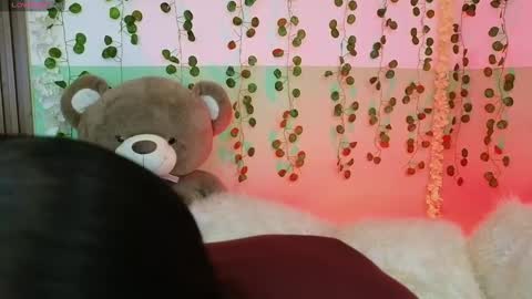 Snapshot of hollyxx_ chatting on 29, 1, 2025 holly online show from 29, 1, 2025